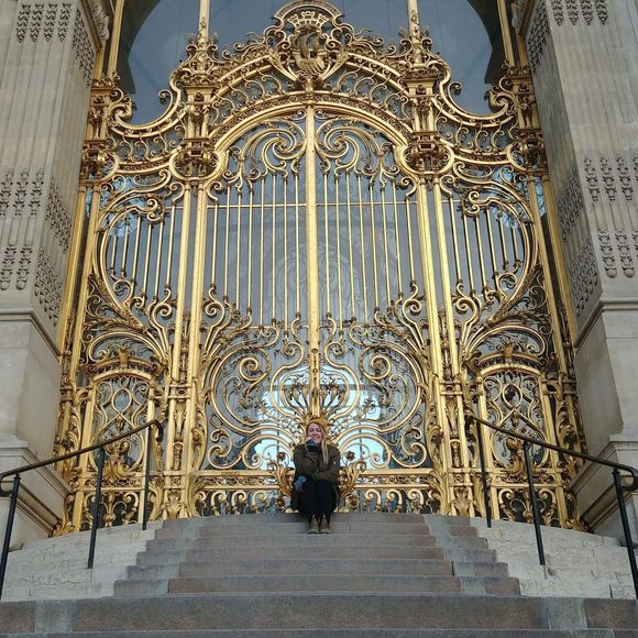 Meet your Posher, Melissa - Picture 1 of 1